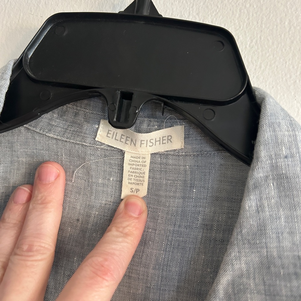 Eileen Fisher Light Gray Button-Up Tunic 100% Organic Linen Women’s Small - Picture 3 of 13
